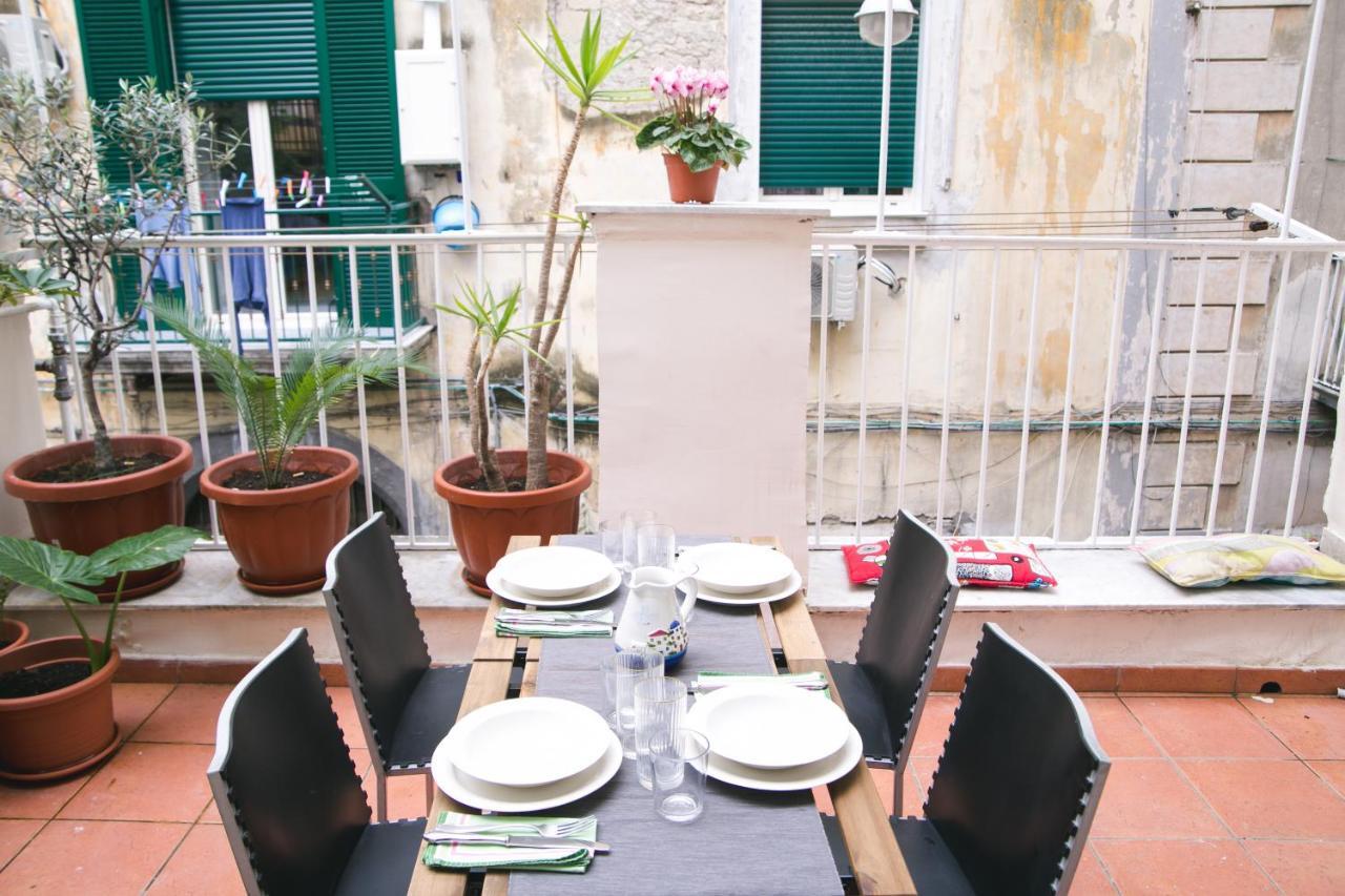 那不勒斯La Casa Del Nespolo, 2 Terrazzi E 2 Bagni In Centro公寓 外观 照片